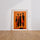 Poster Femmes africaines en procession - Dignité et transmission sur fond orange — Vierge - living-room — passe-partout blanc