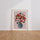Poster Fleurs colorées - Bouquet joyeux corail et rouge éclatant — Vierge - living-room — passe-partout blanc