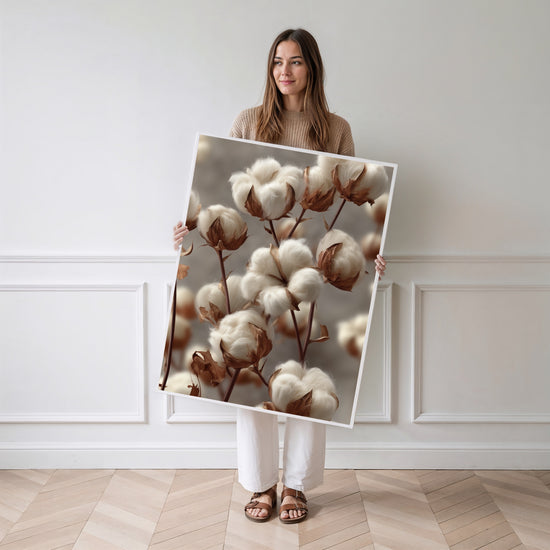 Poster Fleurs de coton - Un nuage de douceur naturelle — Vierge - poster-femme-debout