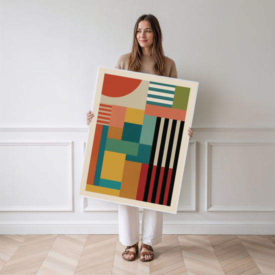 Poster Formes lunaires - Douceur géométrique inspirée du Bauhaus — Vierge - poster-femme-debout
