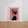 Poster Frida Kahlo - Fleurs sauvages et douceur rose — Vierge - living-room — passe-partout blanc