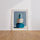 Poster Galets bleus - Douceur minimaliste et fraîcheur apaisante — Vierge - living-room — passe-partout blanc