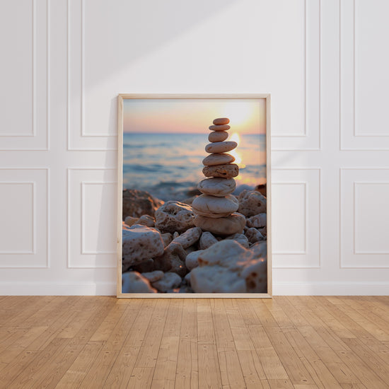 Poster Galets zen - Douceur d'un crépuscule au bord de mer — Vierge - living-room
