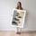 Poster Galets zen - Équilibre paisible entre sable et pierre — Vierge - poster-femme-debout — passe-partout blanc
