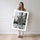 Poster Girafe urbaine - Rencontre insolite en noir et blanc — Vierge - poster-femme-debout — passe-partout blanc