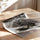 Poster Girafe urbaine - Surprise pop dans un New York vintage — Vierge - poster-enroullé — passe-partout blanc