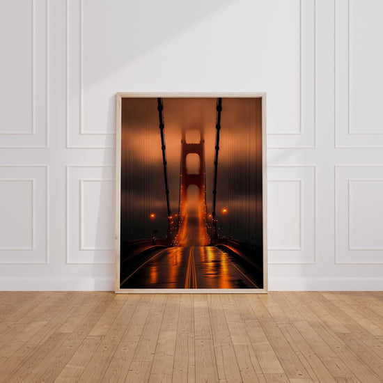 Poster Golden Gate Bridge - Lueurs nocturnes dans la brume — Vierge - living-room