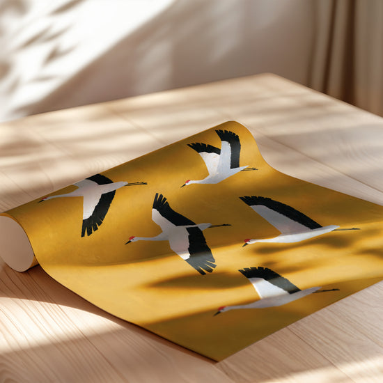 Poster Grues cendrées - Vol migratoire sur fond d'or automnal — Vierge - poster-enroullé