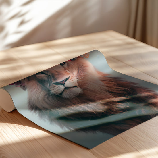 Poster Lion couronné de fleurs - Force paisible et douceur bucolique — Vierge - poster-enroullé