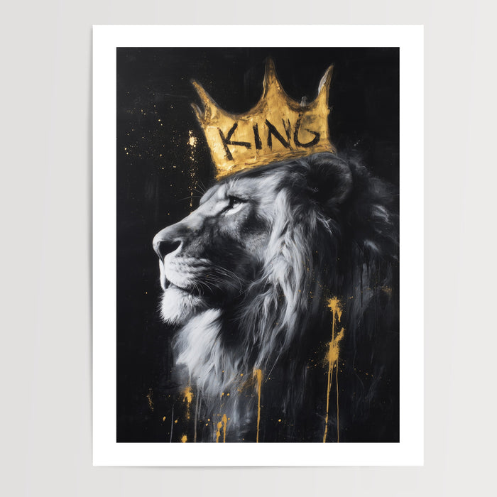 Poster Lion couronné - Street art noir et or au caractère royal — Vierge - poster-presentation-produit — passe-partout blanc