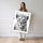 Poster Lionne couronnée - Allure royale en nuances de gris — Vierge - poster-femme-debout — passe-partout blanc