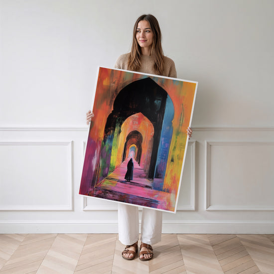 Poster Mosquée multicolore - Spiritualité lumineuse et colorée — Vierge - poster-femme-debout