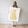 Poster mural Léopard pastel - Douceur rose et jaune pour la chambre — Vierge - poster-femme-debout — passe-partout blanc
