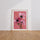 Poster mural Pavots roses - Tendresse fleurie sur fond poudré — Vierge - living-room — passe-partout blanc