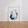 Poster Ours polaire - Petit dormeur sous un ciel d'étoiles — Vierge - living-room — passe-partout blanc