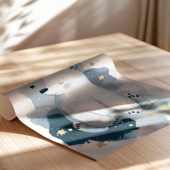 Poster Ours polaire - Petit dormeur sous un ciel d'étoiles — Vierge - poster-enroullé