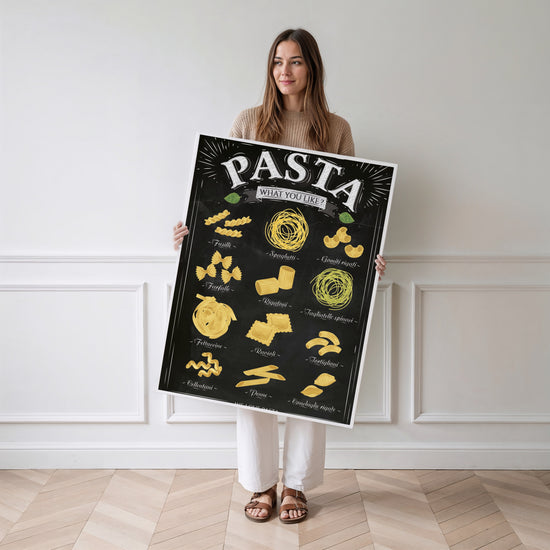 Poster Pâtes italiennes - Un air de dolce vita en cuisine — Vierge - poster-femme-debout