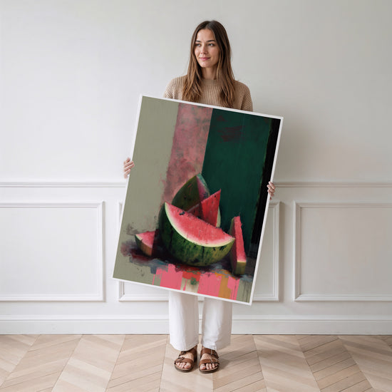 Poster Pastèque - L'éclat juteux d'un fruit d'été — Vierge - poster-femme-debout