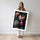 Poster Pivoines baroques - Floraison majestueuse sur fond noir — Vierge - poster-femme-debout — passe-partout blanc