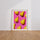 Poster Poires pop - Éclat de jaune et de rose en cuisine — Vierge - living-room — passe-partout blanc