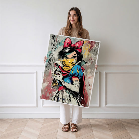Poster Princesse street art - Portrait rebelle aux couleurs éclatantes — Vierge - poster-femme-debout
