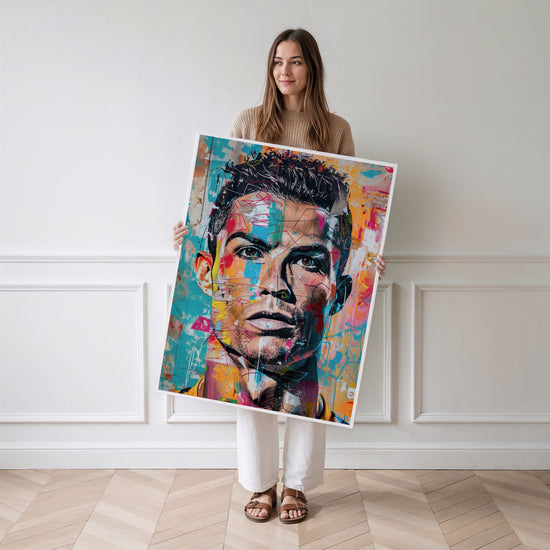 Poster Ronaldo - Portrait street art en couleurs vibrantes — Vierge - poster-femme-debout