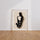 Poster Saxophoniste - Silhouette musicale au souffle libre — Vierge - living-room — passe-partout blanc
