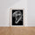 Poster T-Rex - Le grand dinosaure qui fait rugir l'imagination — Vierge - living-room — passe-partout blanc