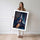 Poster Tour Eiffel - Paris la nuit en mille points de couleur — Vierge - poster-femme-debout — passe-partout blanc