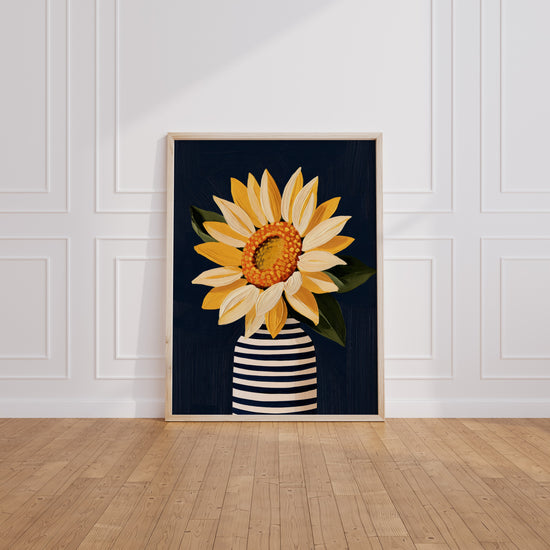 Poster Tournesol lumineux - Éclat doré sur bleu profond — Vierge - living-room
