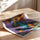 Poster Tournesols - Bouquet doré dans son pichet bleu — Vierge - poster-enroullé — passe-partout blanc