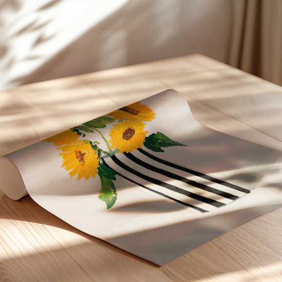 Poster Tournesols éclatants - Vase rayé et lumière d'été — Vierge - poster-enroullé