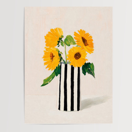 Poster Tournesols éclatants - Vase rayé et lumière d'été — Vierge - poster-presentation-produit