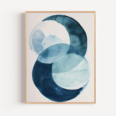 Poster Aquatische Umarmung – Blaue Kreise und sanfte Ruhe
