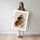 Poster Trois tortues empilées - Douceur apaisante pour chambre de bébé — Vierge - poster-femme-debout — passe-partout blanc