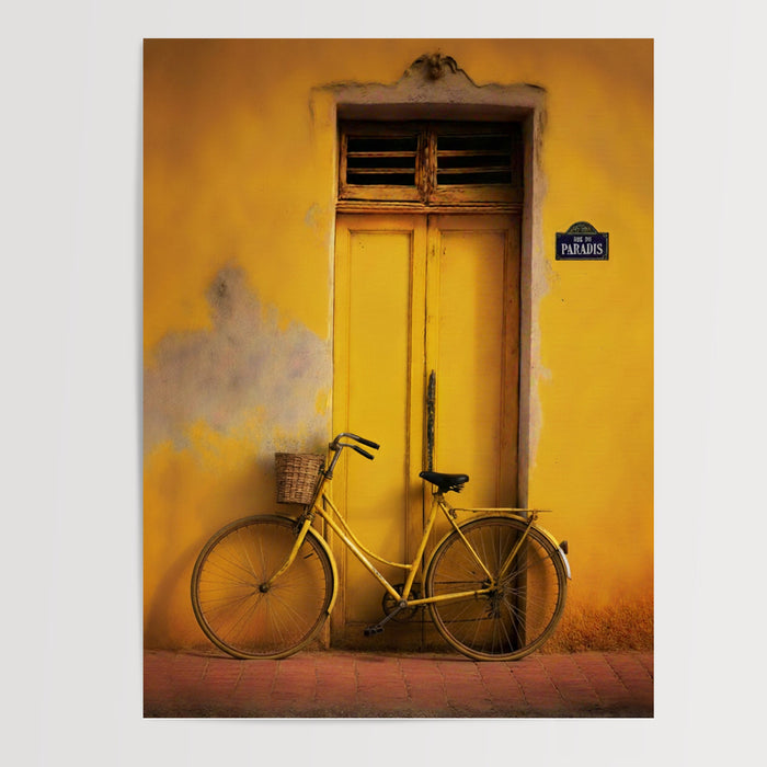 Poster Vélo vintage - Nostalgie ensoleillée en jaune éclatant — Vierge - poster-presentation-produit