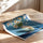 Poster Vase et marguerites - Un bouquet de lumière sur fond bleu — Vierge - poster-enroullé — passe-partout blanc