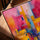 Tableau abstrait chambre adulte aquarelle rose jaune bleu formes géométriques cadre chêne doré salon moderne