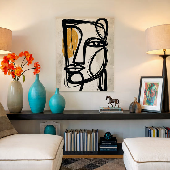 Tableau abstrait formes organiques noires et ocre pour décoration salon minimaliste beige