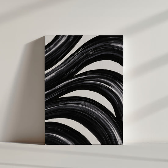 Tableau abstrait noir et blanc courbes dynamiques dans ambiance minimaliste épurée lumineuse