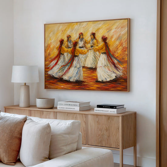 Tableau africain femmes dansant robes blanches voiles colorés décoration salon minimaliste tons dorés