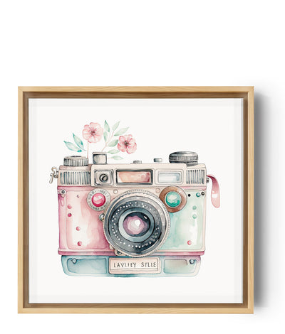 Tableau d'un appareil photo rétro valentine, peint à l'aquarelle, aux couleurs pastel