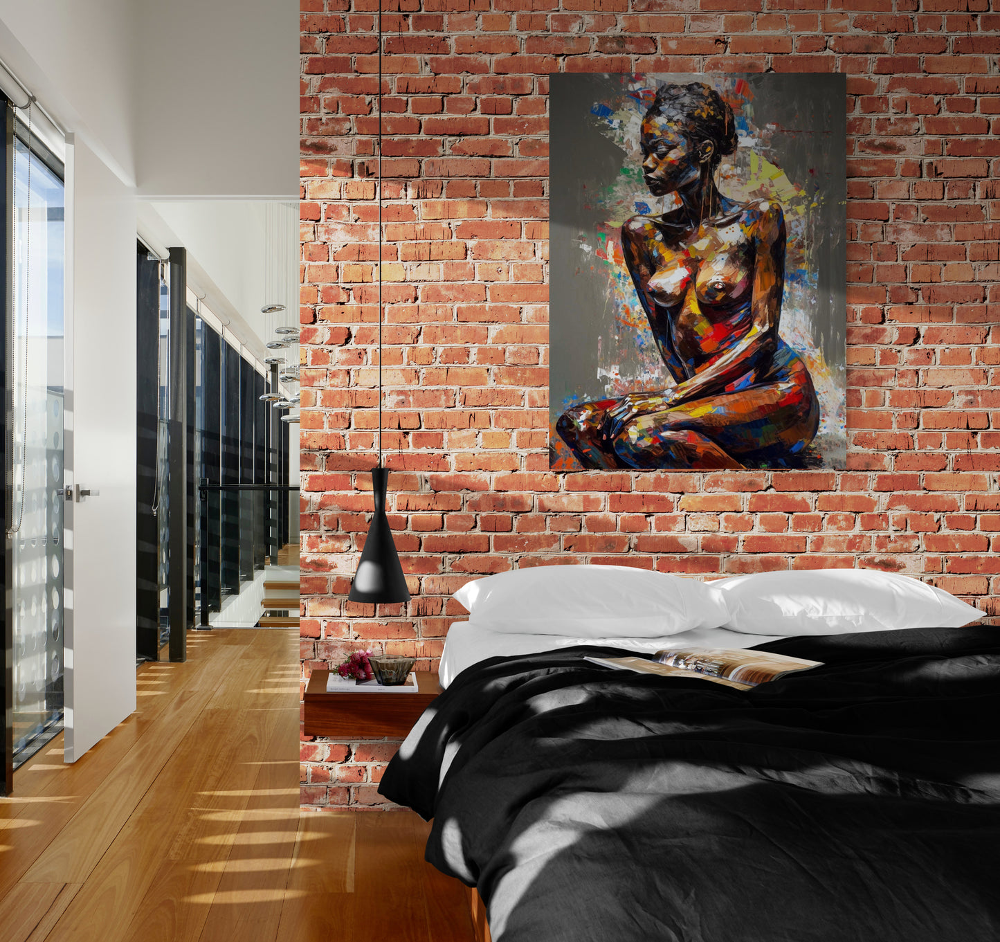 Reproduction d'Aphrodite Africaine nue, accrochée avec style dans une chambre adulte au décor de loft et mur en brique."