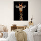 Toile girafe enrichit l'ambiance naturelle et douce d'une chambre adulte.