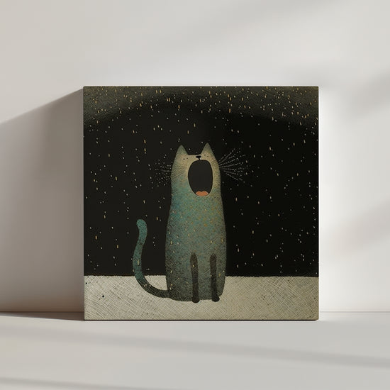 Illustration d'un chat qui baille sur un tableau de décoration pour chambre d'enfant, créant une ambiance poétique et amusante.