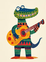 Illustration d’un crocodile debout, coloré et souriant, jouant de la guitare. Il est vêtu d’un costume bariolé aux motifs géométriques rouges, verts et bleus. Son large sourire laisse apparaître des dents rayées colorées. L’arrière-plan est uni et beige, mettant en valeur la vivacité du personnage.