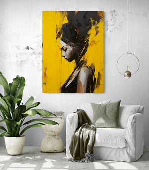 La peinture audacieuse se détache d'un mur texturé blanc, apportant de l'énergie à un coin détente lumineux.