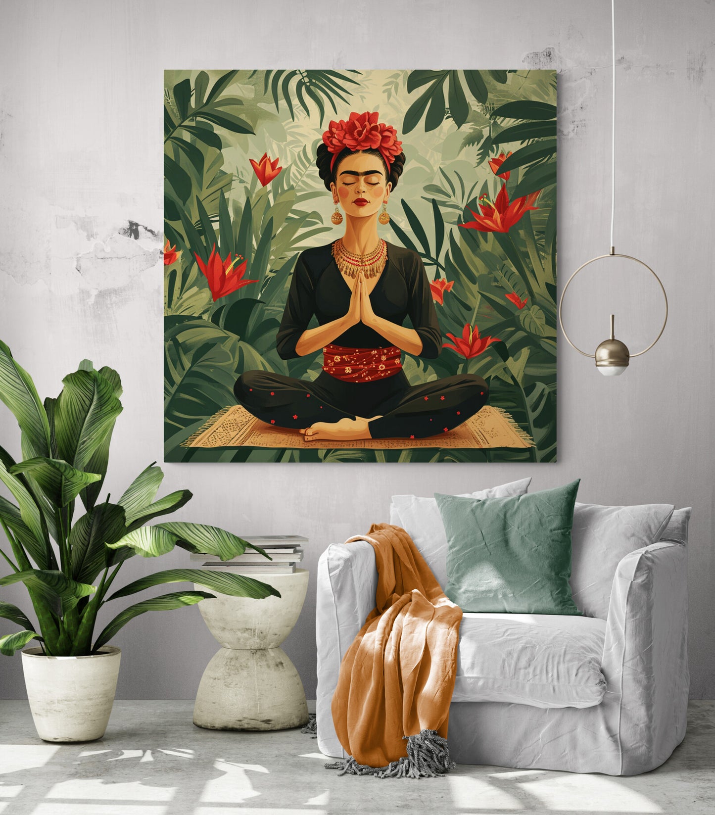 Décoration salon moderne, tableau Frida Kahlo zen, plante verte luxuriante, jeté canapé orange