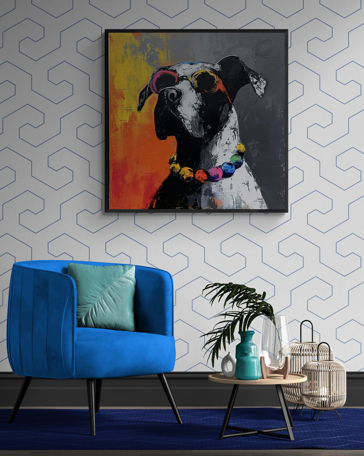 Portrait artistique de chien contre un mur à motif géométrique.