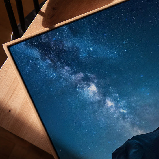 Tableau éléphant voie lactée pour salon cadre chêne doré